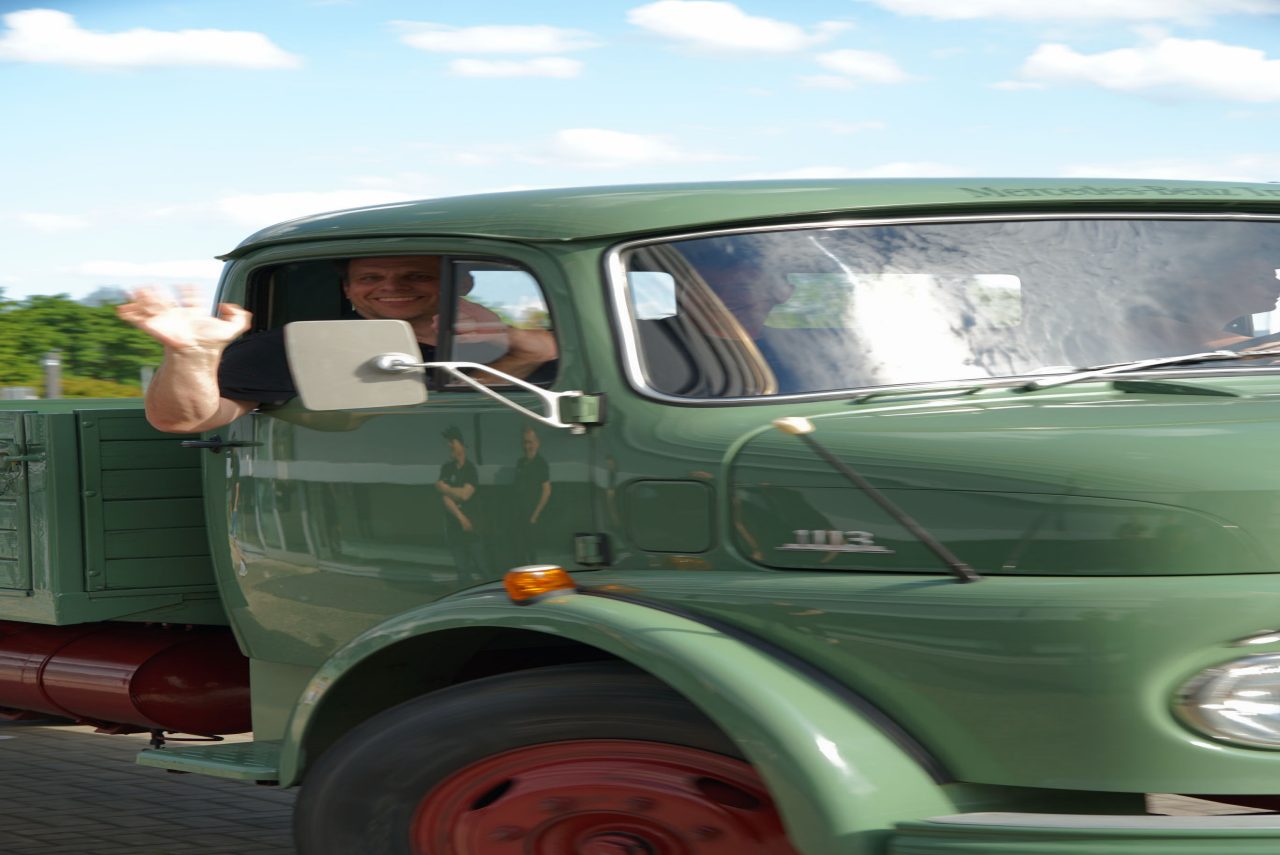 the-first-roadstars-driving-experience-2026
