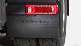 LED tail lamps<sup class='mbo footnotes  superscript hidden js mbo footnotes  superscript'>1</sup>