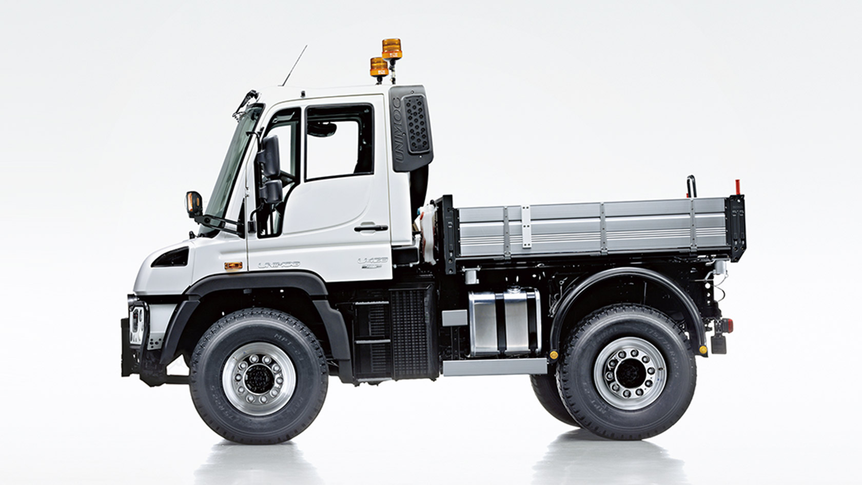 Mercedes-Benz Unimog : Un camion porte-outils