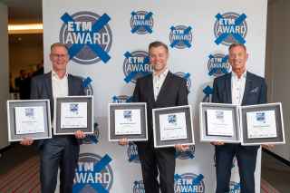 Tak prezentuja sie zwyciezcy  pojazdy uzytkowe Daimler Truck AG zdobywaja nagrody ETM Awards 2022 w osmiu kAtegoriach01