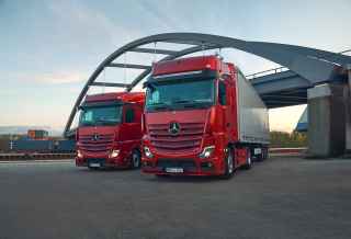 Tak prezentuja sie zwyciezcy  pojazdy uzytkowe Daimler Truck AG zdobywaja nagrody ETM Awards 2022 w osmiu kAtegoriach03