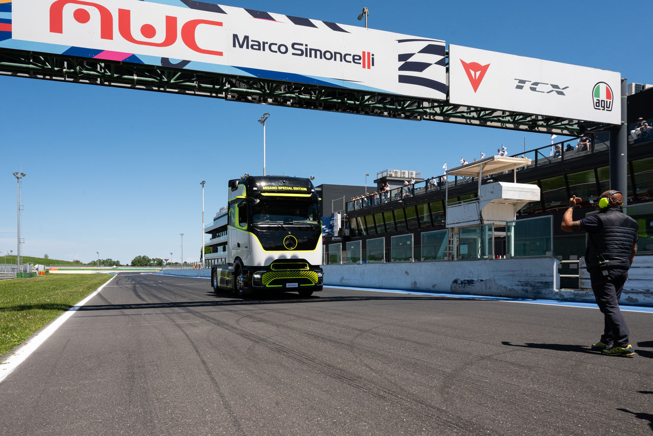 Actros L