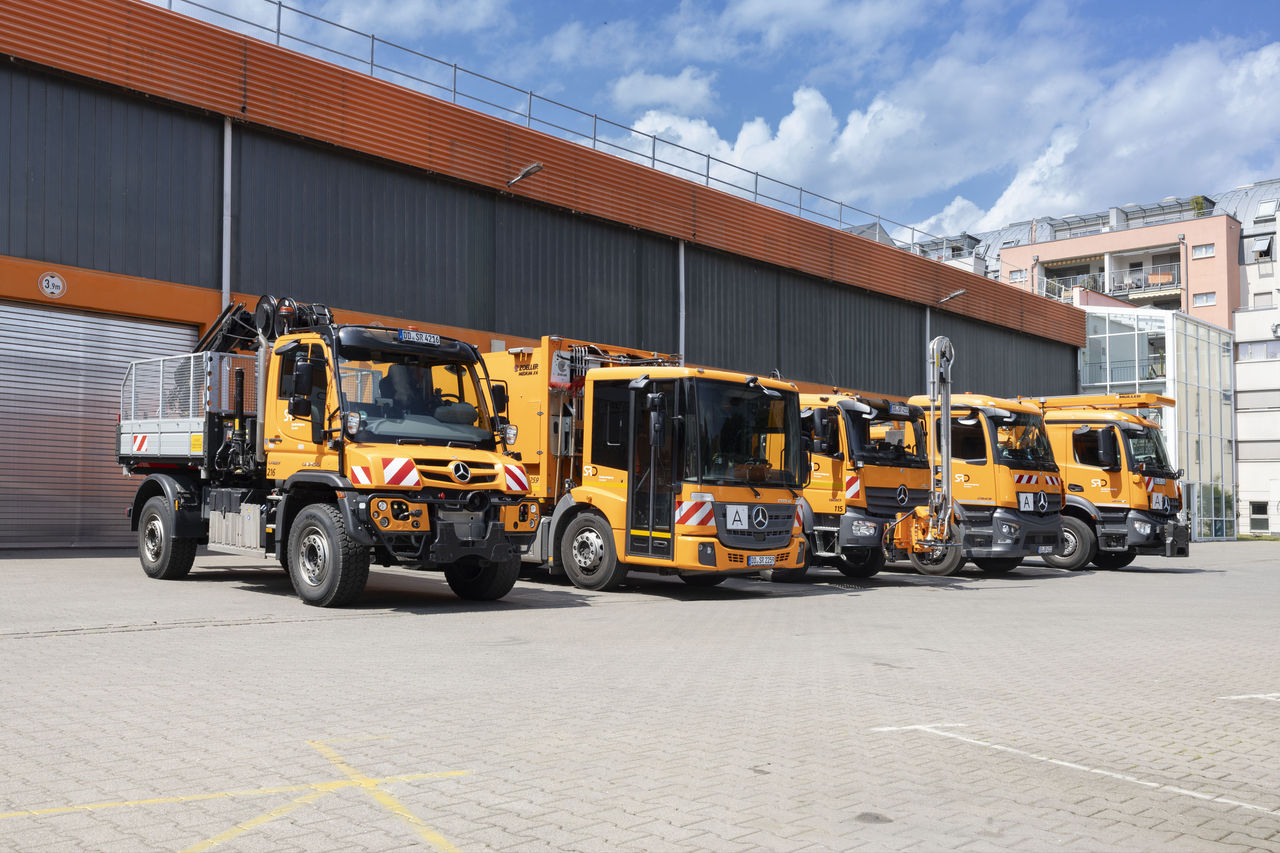 Mercedes-Benz Trucks municipal vehicle range of Stadtreinigung Dresden